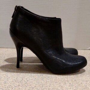 👍 Reaction Black Heels Size 6.    A1